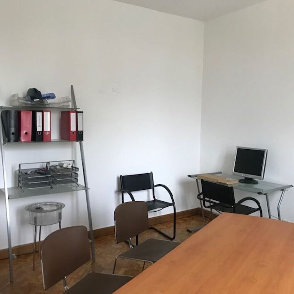   Bureau dans Maison de Maître avec parkings parc arboré Florange