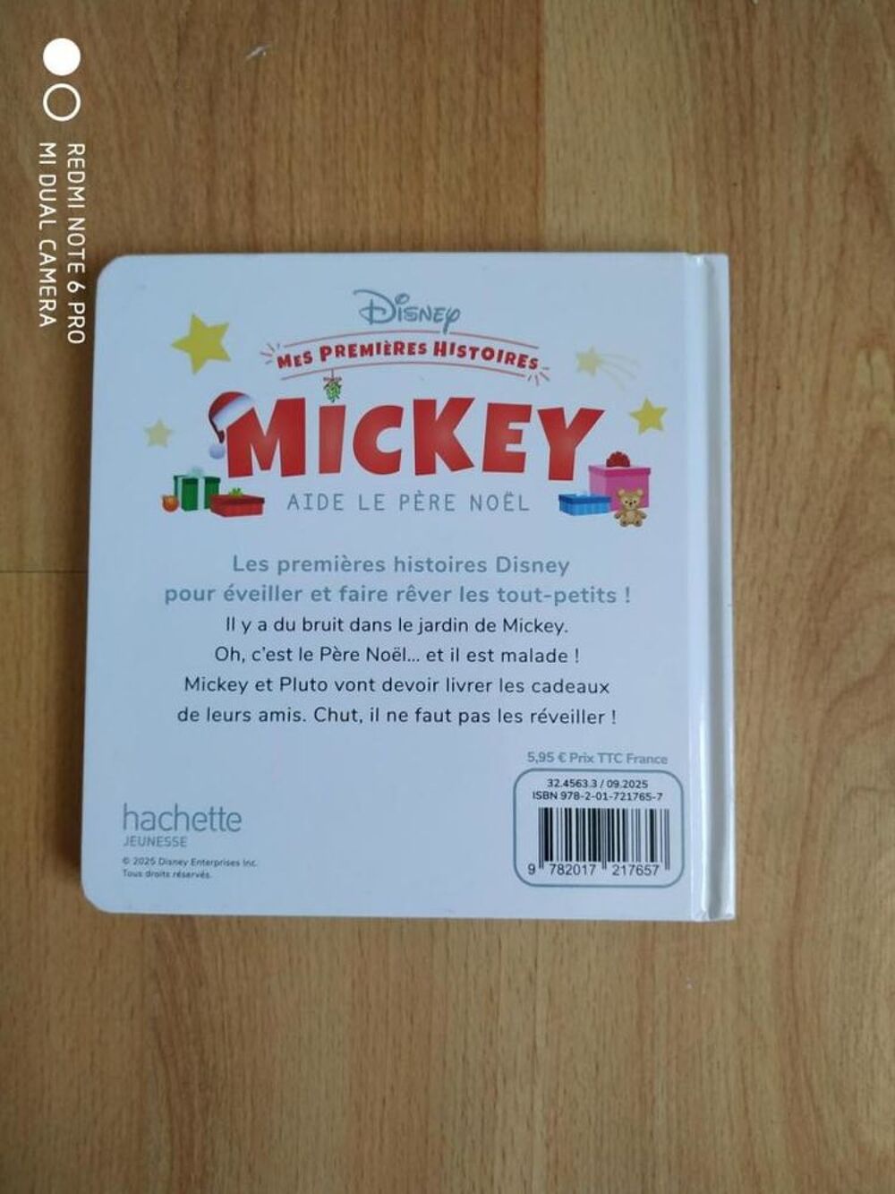 Livre Mickey aide le p&egrave;re No&euml;l (Neuf) Livres et BD