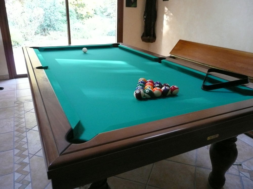 BILLARD MIXTE (FRANCAIS/AMERICAIN) 240X133X0,76 
Meubles
