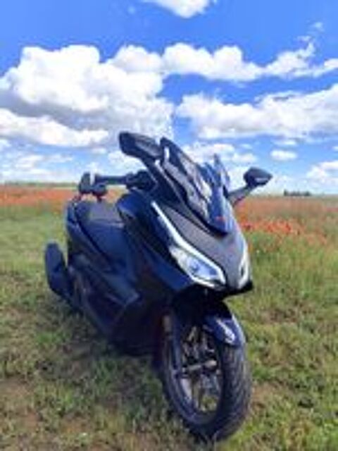 HONDA 2026 occasion 30000 N&icirc;mes