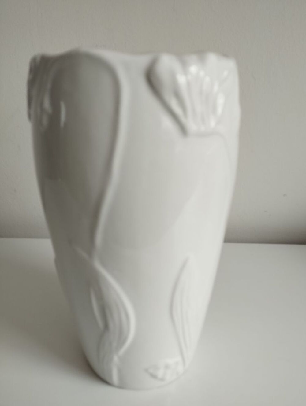 Vase blanc printanier Décoration