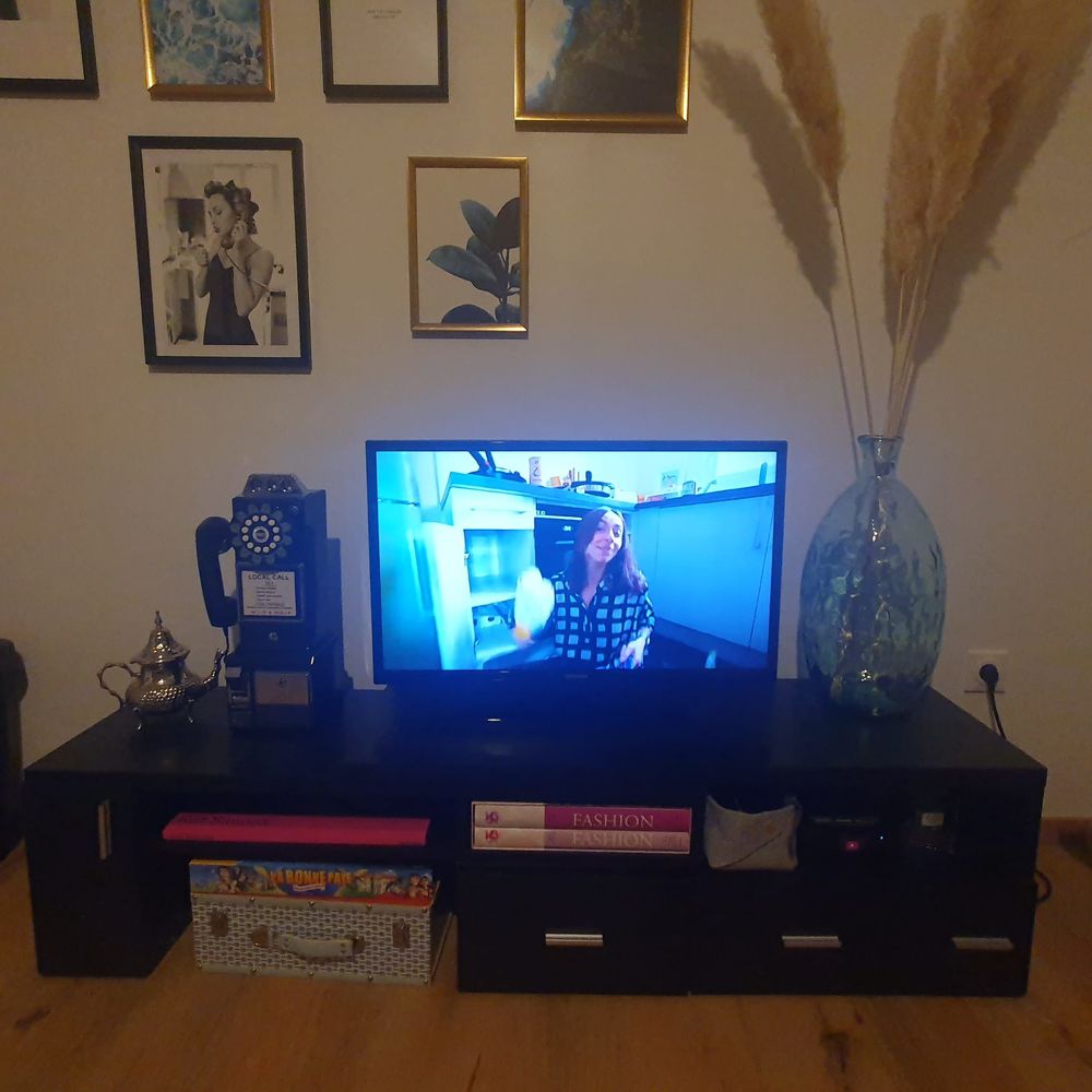 Meuble t&eacute;l&eacute; modulabe Electroménager