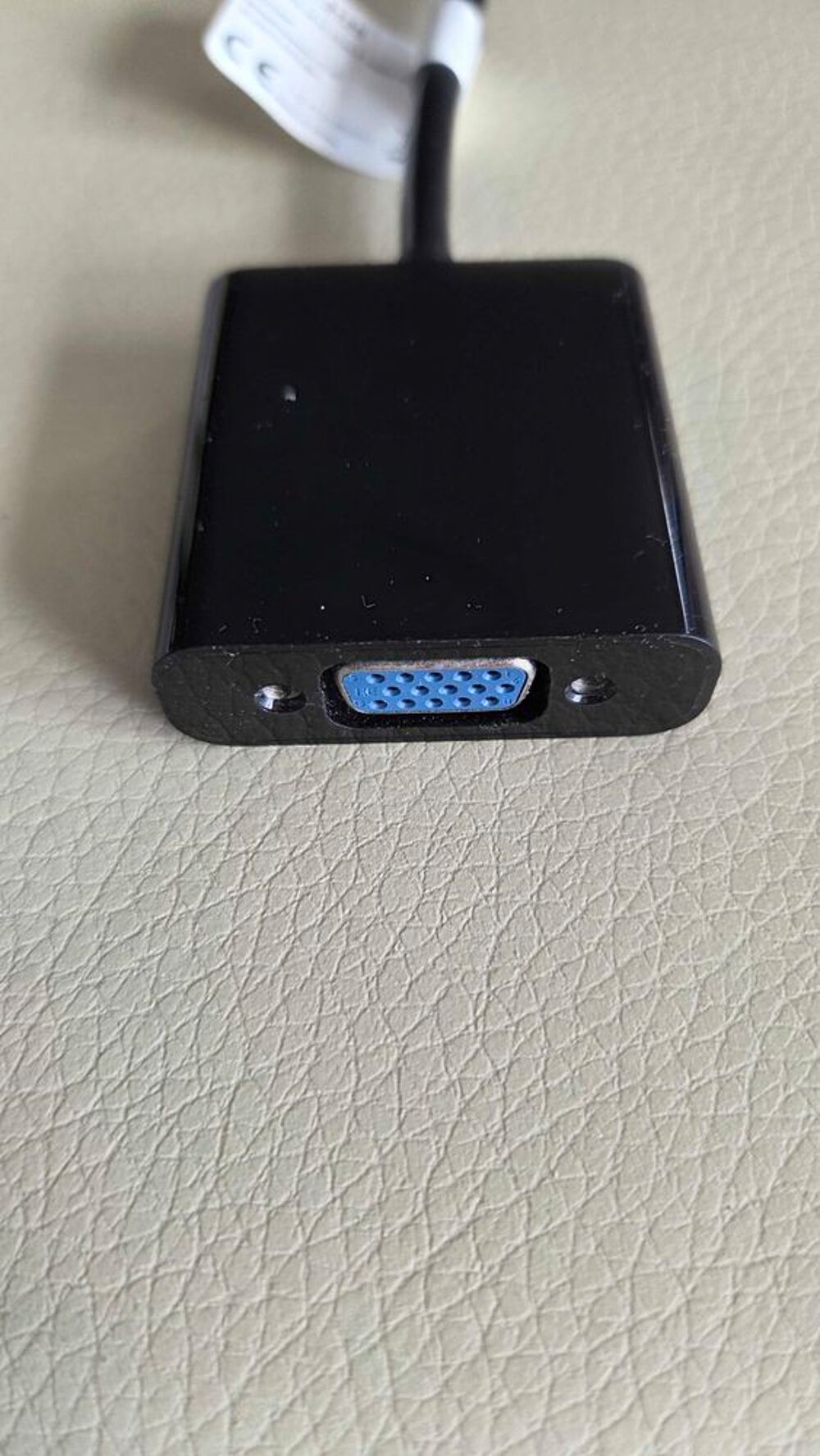 C&acirc;ble display port €" VGA femelle Matériel informatique
