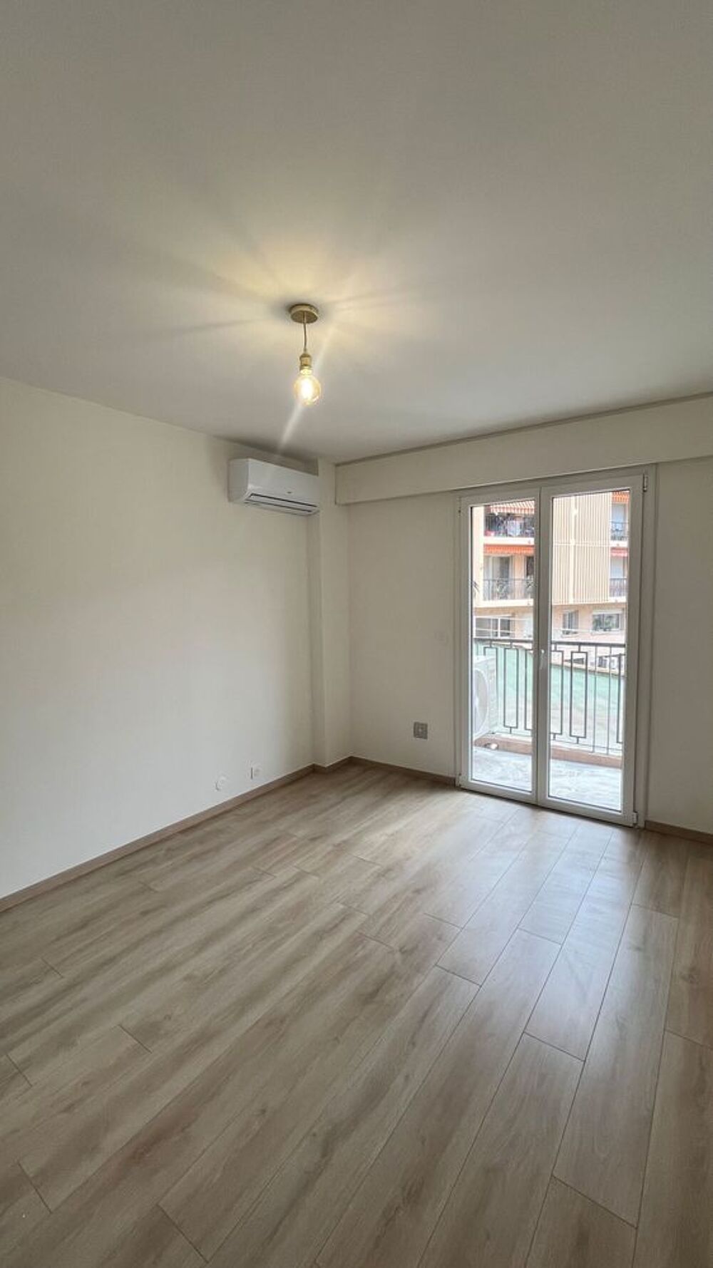 Vente Appartement ? T4 entièrement rénové ? Vence centre-ville Vence