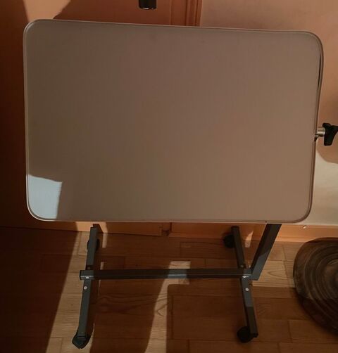 Table pour lit m�dicalis� 30 Montret (71)