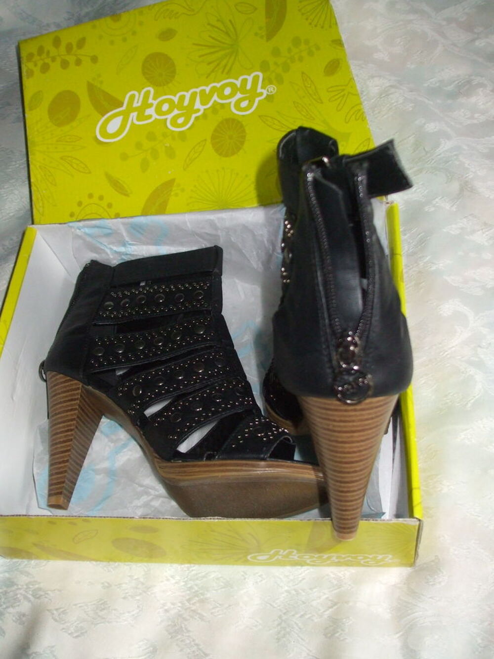 Hoyvoy chaussures hot sale