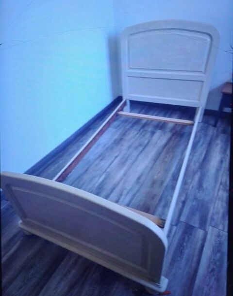 Lit 1 personne 150 Remoulins (30)