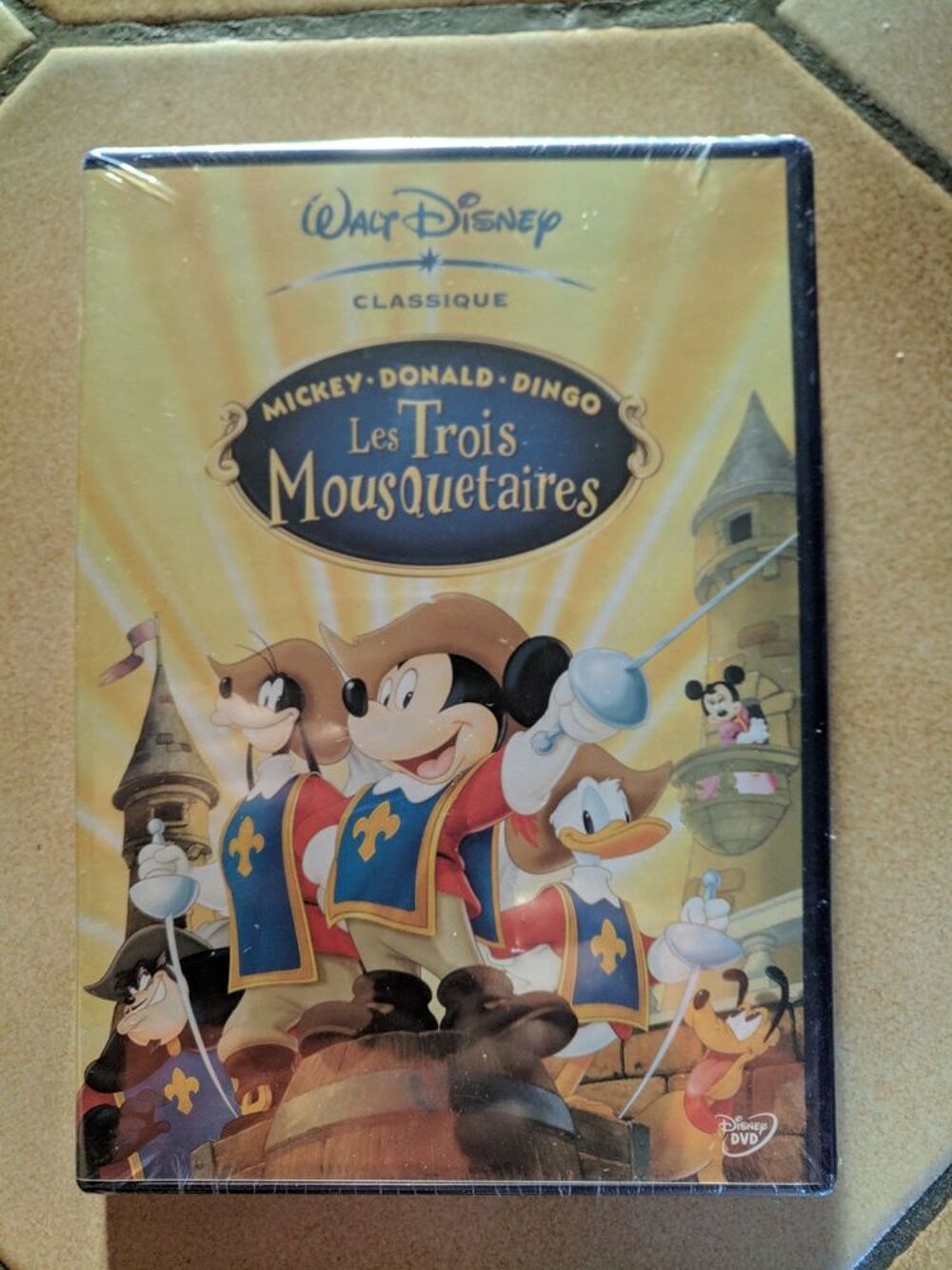 DVD Disney Classique Les Trois Mousquetaires DVD et blu-ray