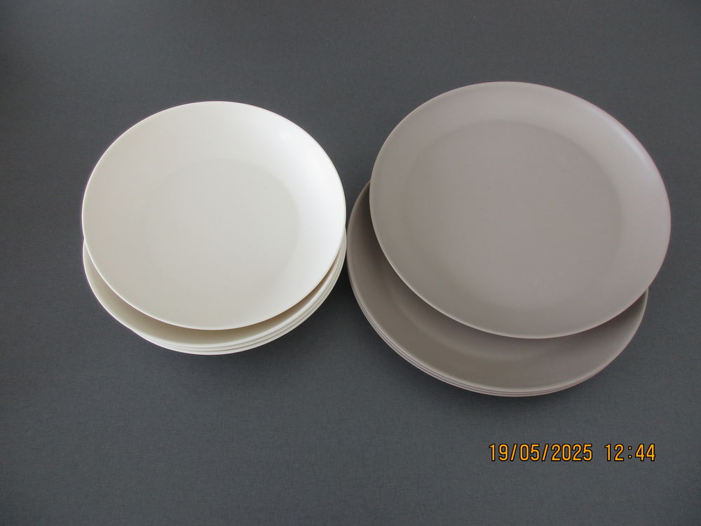 1 lot de vaisselle neuve incassable de qualit&eacute; pour camping Sports