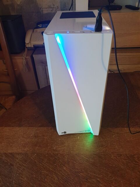 Pc tour aerocool Cylon blanc led RGB 375 Mantes-la-Jolie (78)