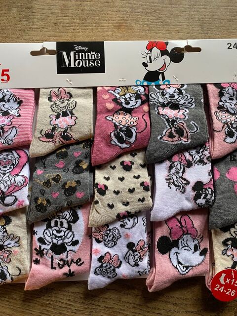 Lot de 15 chaussettes Disney neuve 24/26 22 Mittainvilliers (28)