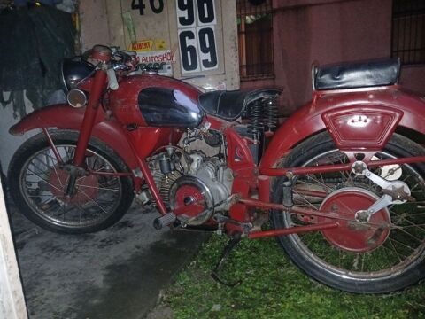 SKY TEAM Cyclomoteur 1951 occasion Pas De L Echelle 74100