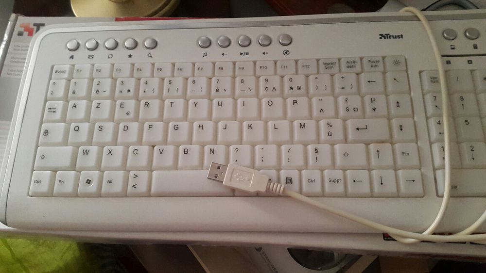 Clavier informatique. Matériel informatique