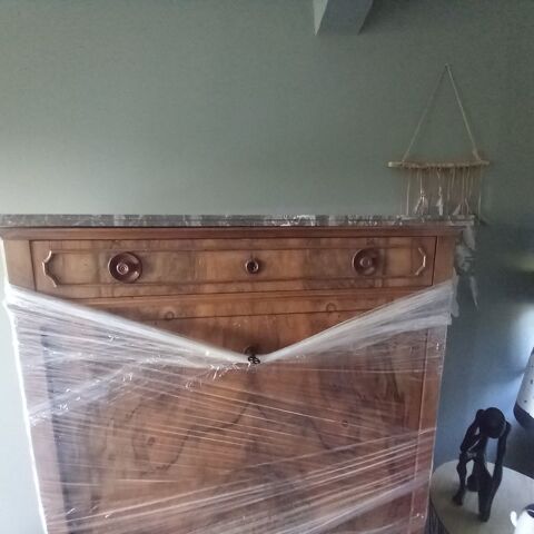 SECRTAIRE TRES BON ETAT 550 Bourg-de-Page (26)