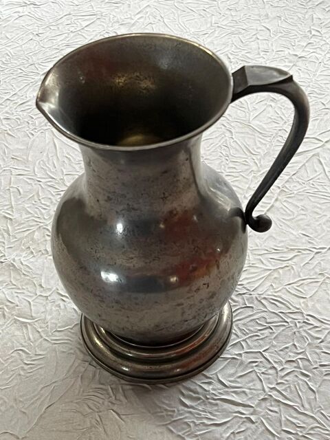 Carafe �tain massif. 15 Courcy (51)