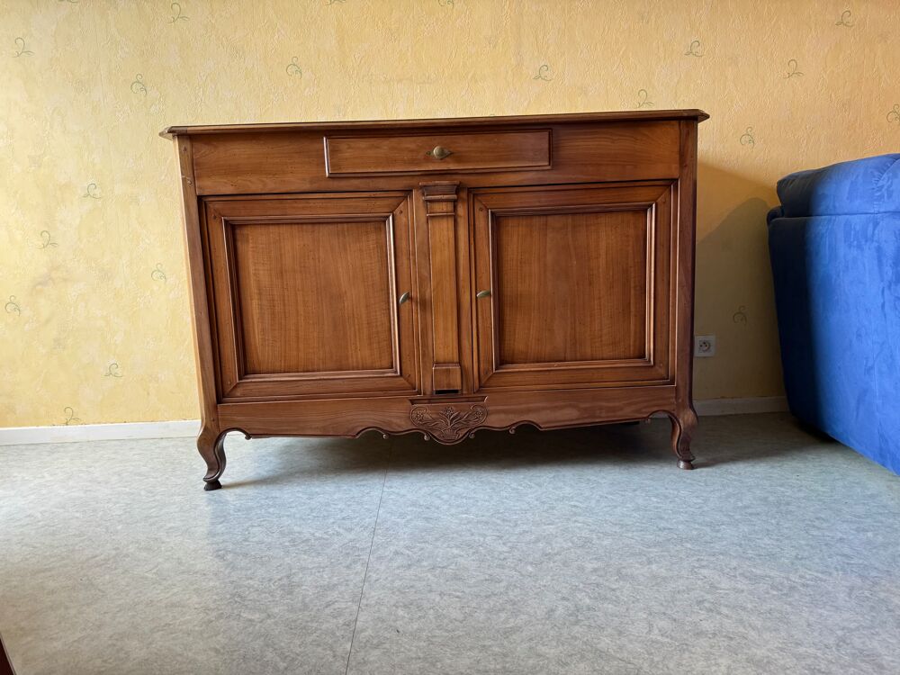 Salle &agrave; manger en merisier table +4 chaises et bahut Meubles