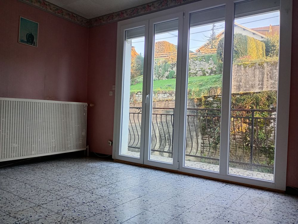 Vente Maison Proche Saint Vit maison sur sous sol Corcelles-ferrières