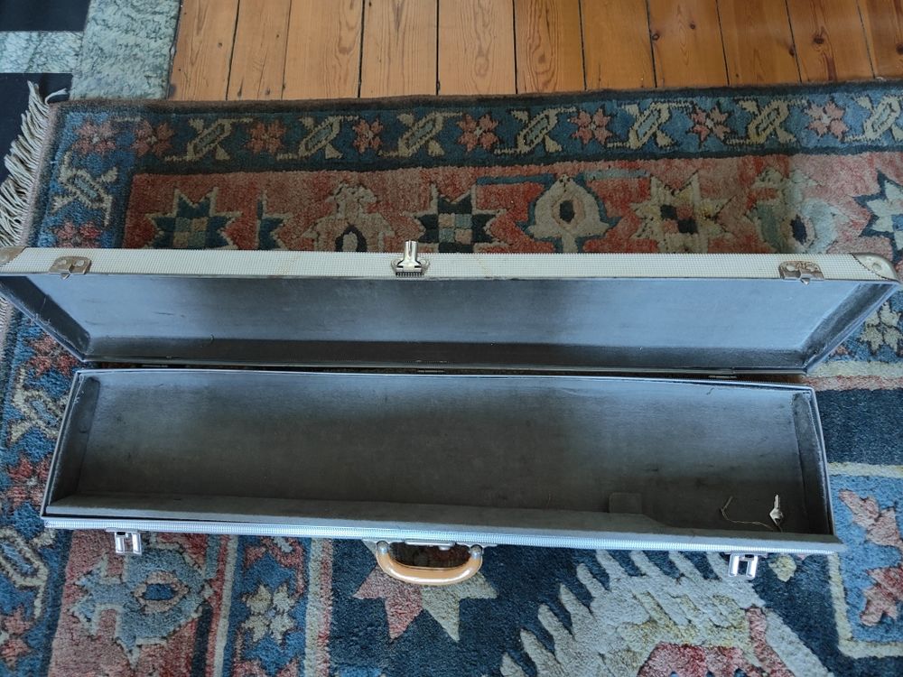 Longue mallette &eacute;troite en alu Sports