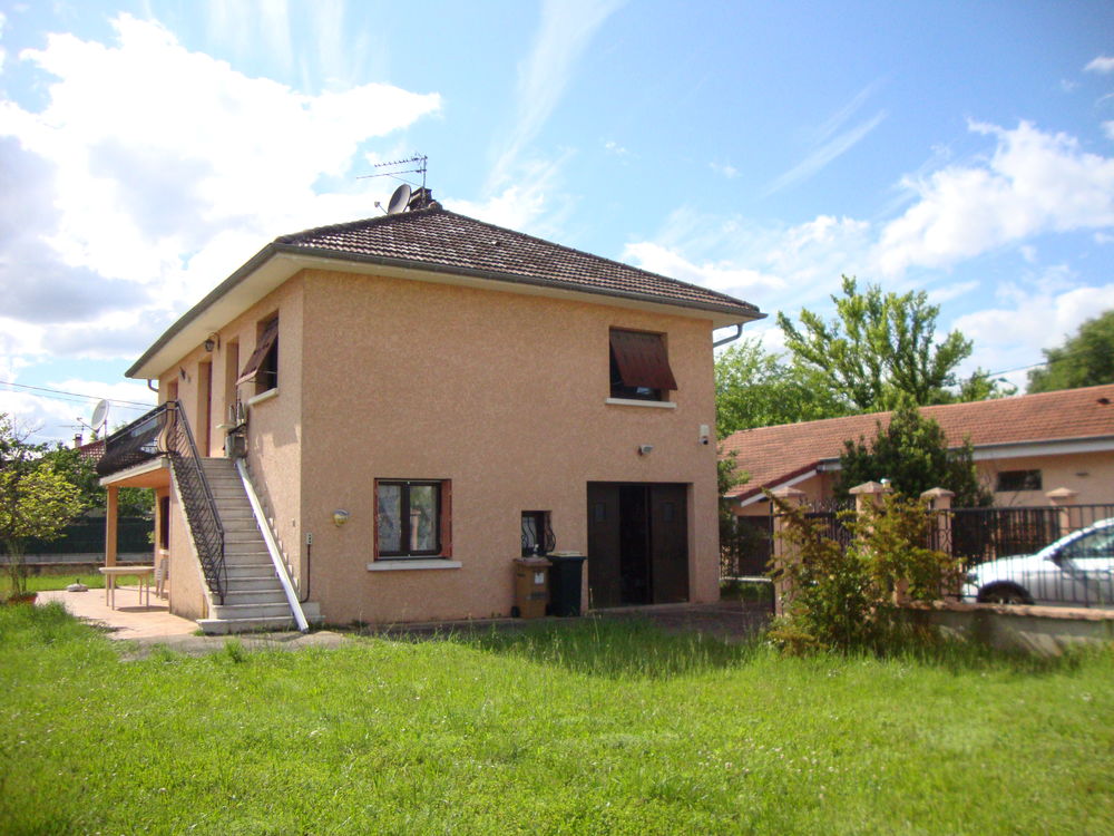 Vente Maison Maison T6 à Meyzieu La Balme Meyzieu
