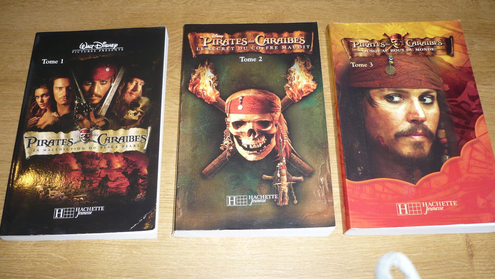 collection "pirates des Cara&iuml;bes" Livres et BD