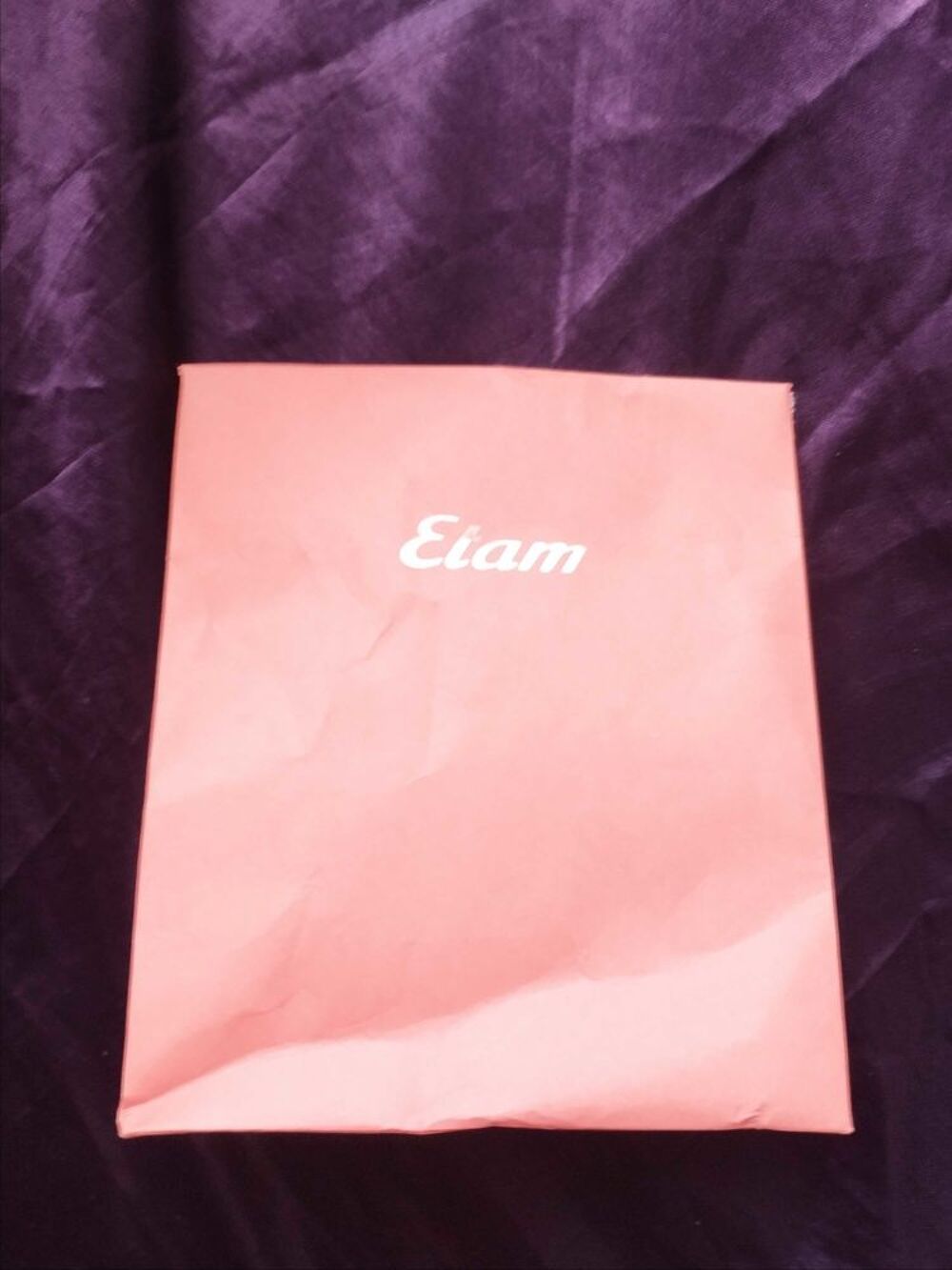 string ETAM Vtements