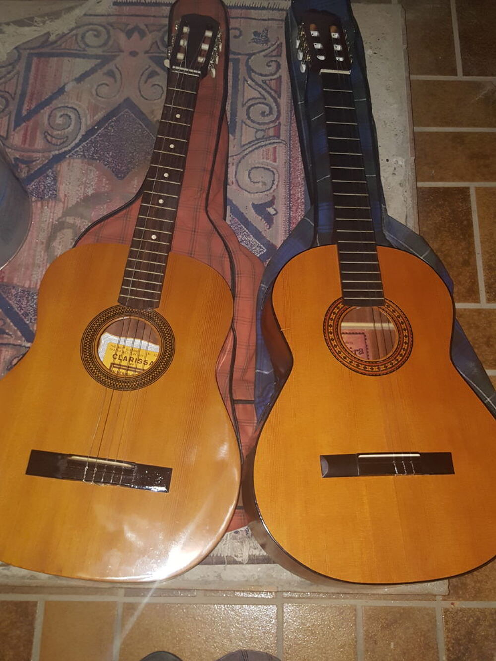 GUITARES ACOUSTIQUES Instruments de musique