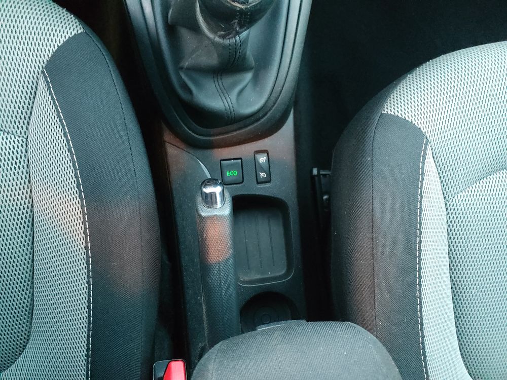 Captur dCi 90 Energy S&S eco&sup2; Zen 2013 occasion 42170 Saint-Just-Saint-Rambert