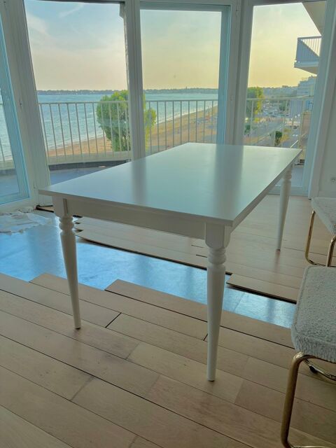 Table à manger extensible blanche (155/215 x 87cm) - Ikéa
160 La Baule-Escoublac (44)