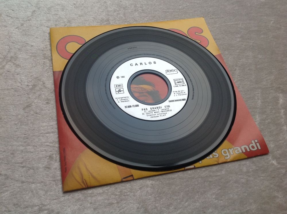 CARLOS FAUT S'&Eacute;CLATER Envoi Possible
CD et vinyles