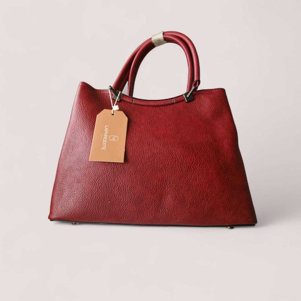 sac &agrave; main neuf Vêtements