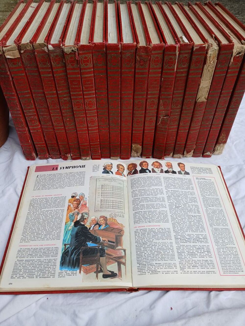 Encyclop&eacute;die tout l'Univers Livres et BD