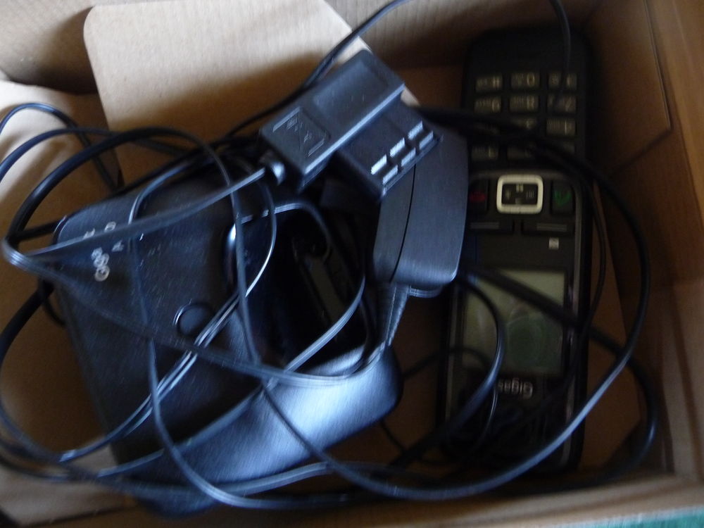 t&eacute;l&eacute;phones (ligne fixe)........... Tlphones et tablettes