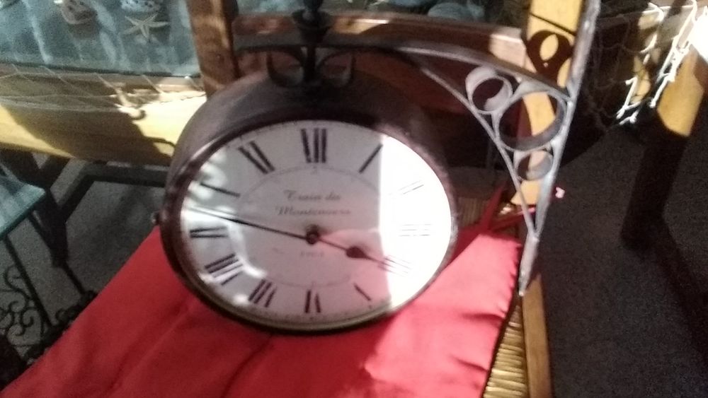 Tr&egrave;s belle pendules de gare ou autres fonctionne tr&egrave;s bien Décoration
