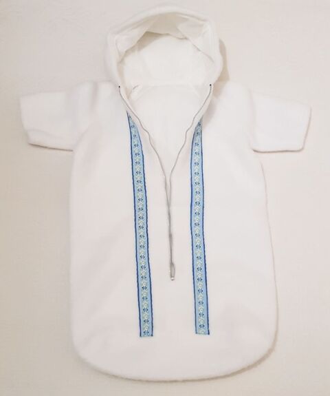 Nid d'ange avec capuche NEUF 15 Marignane (13)