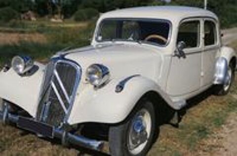  Citroën Traction de 1951 avec chauffeur privé 