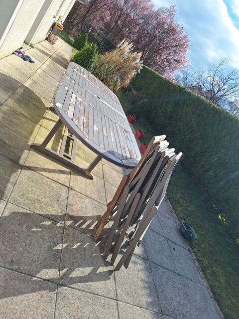 Table teck 0 Grand-Charmont (25)