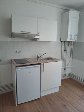  Appartement à louer 3 pièces 87 m²