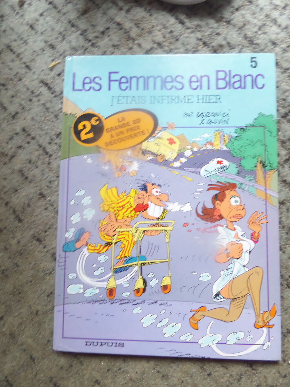6 bandes dessin&eacute;es LES FEMMES EN BLANC Livres et BD