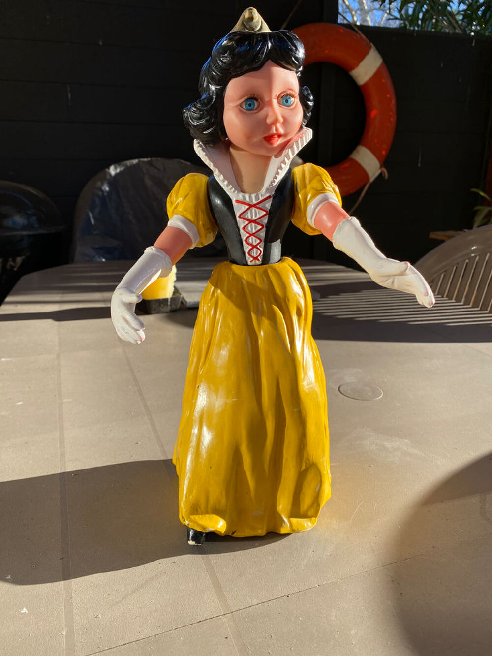 POUET WALT DISNEY BLANCHE NEIGE 
ARTICULE ANNEES 1960 Jeux / jouets