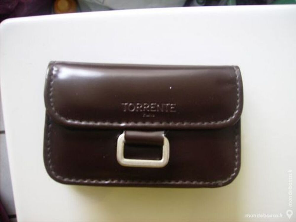 Joli petit porte monnaie TORRENTE PARIS ORIGINAL Maroquinerie