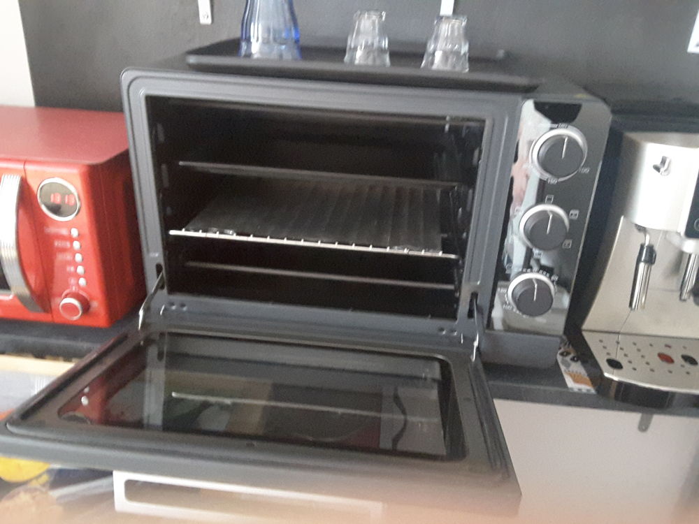Four &eacute;lectrique Brandt Electrom�nager