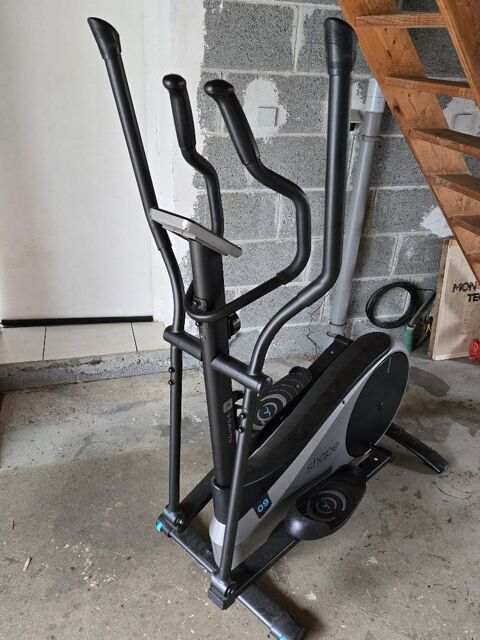 Vlo elliptique de la marque Domyos modle Shape 9+ 100 Vern-sur-Seiche (35)