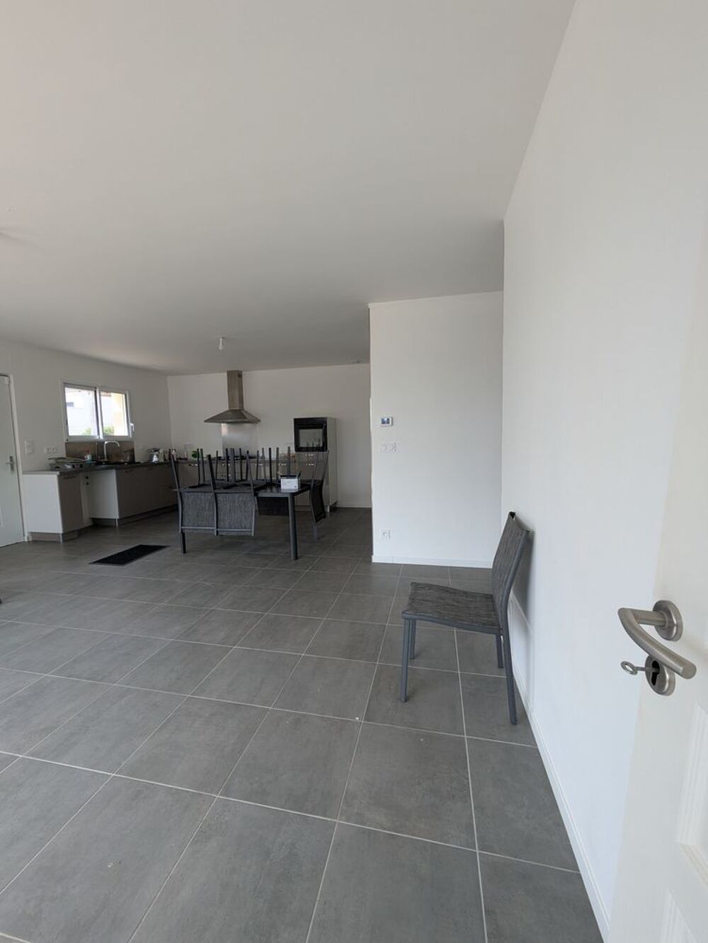 Location Maison entre SENS-89100 et VILLENEUVE S/ YONNE-89500 Étigny