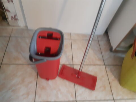 Saut et balai � recurer 5 Montb�liard (25)