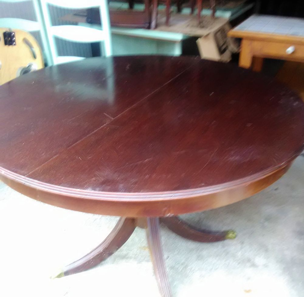 Table acajou vernis Meubles
