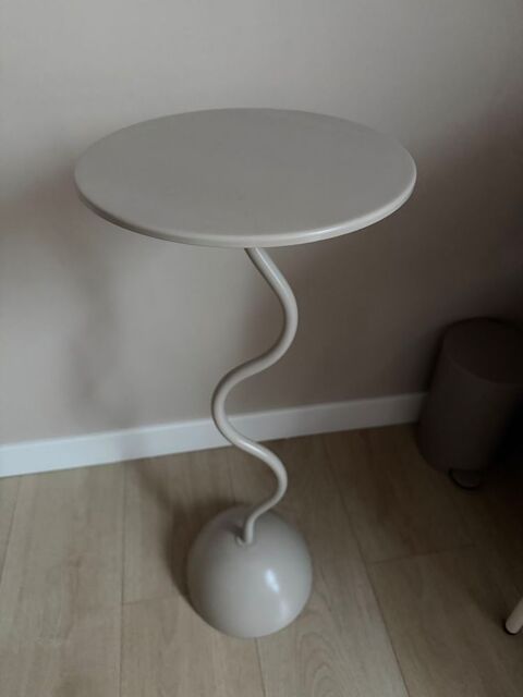 Table H&M beige, comme neuve 40 Chartres-de-Bretagne (35)