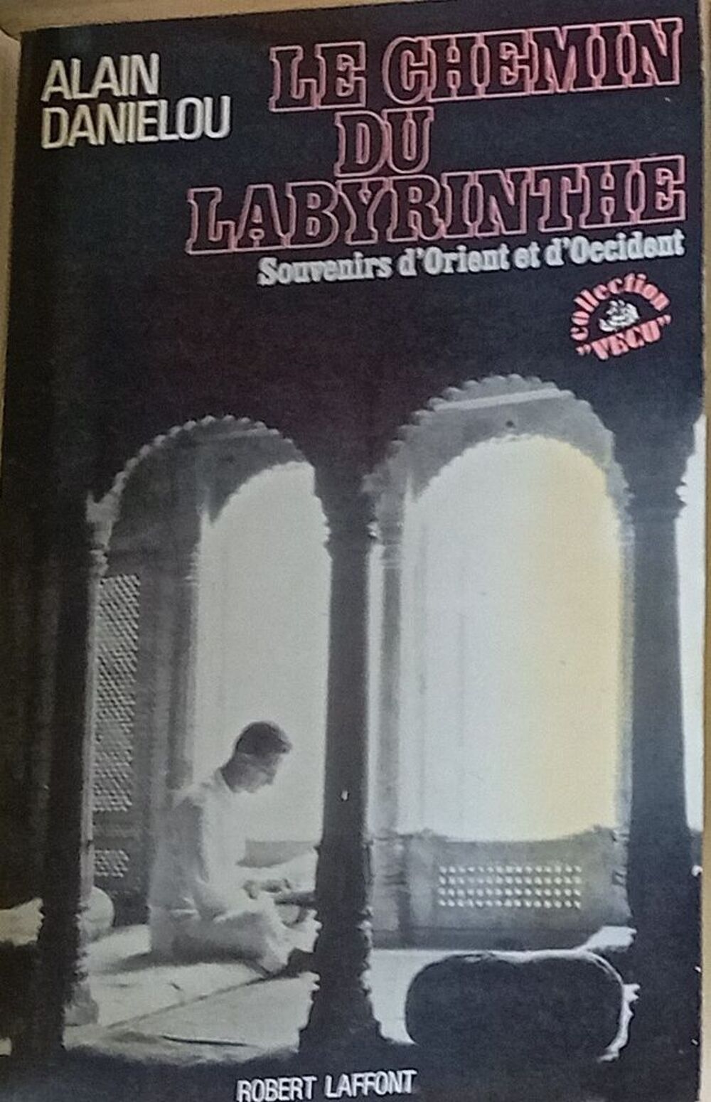 Lot de 8 livres d'Enqu&ecirc;tes Diverses Livres et BD