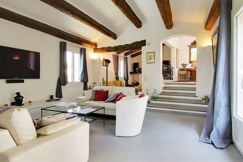 Vente Villa Grande villa d'architecte ,235m2 cote d'azur Vendue meublée La gaude