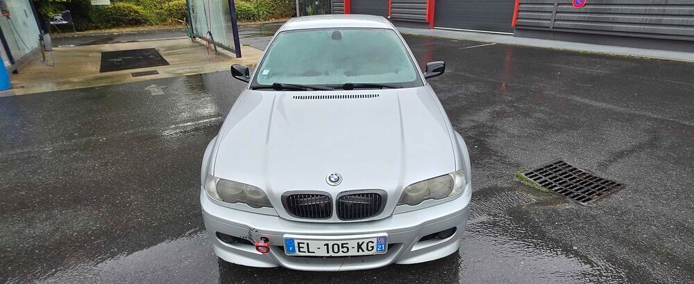 S&eacute;rie 3 328i 2001 occasion 77400 Dampmart