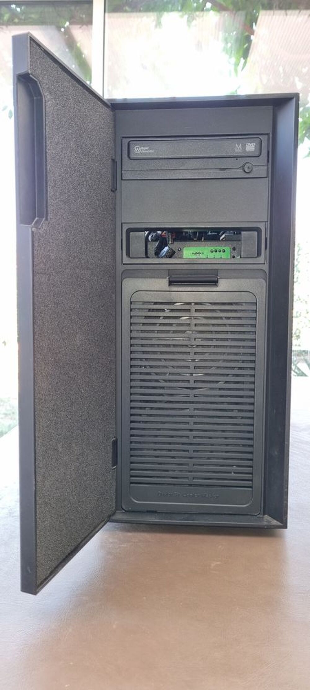 Tour ordinateur PC Gamer ou station de travail Matériel informatique